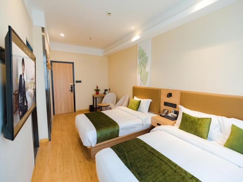 Greentree Inn Shanghai Huangxing Park Subway Station Express Hotel Екстериор снимка