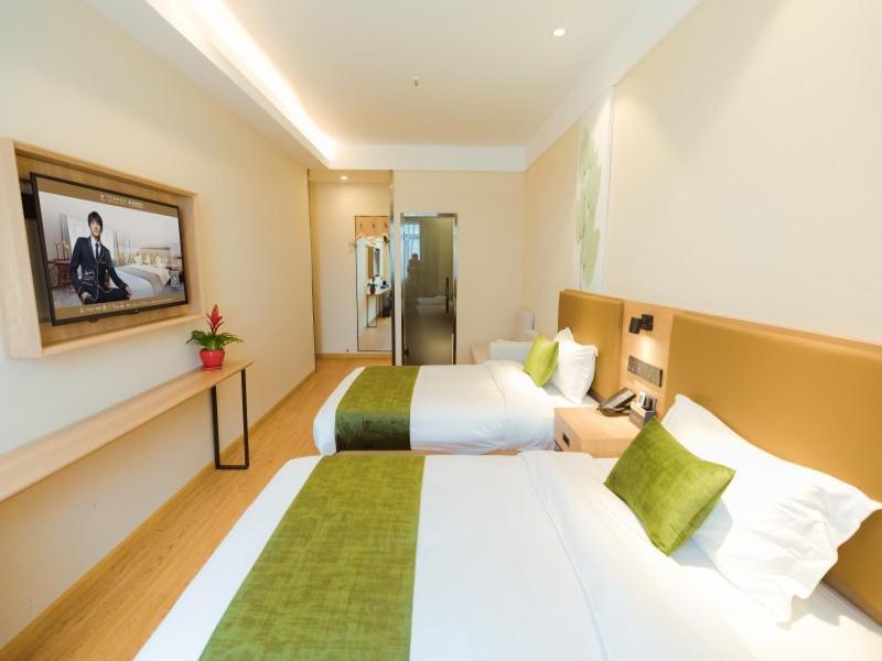 Greentree Inn Shanghai Huangxing Park Subway Station Express Hotel Екстериор снимка