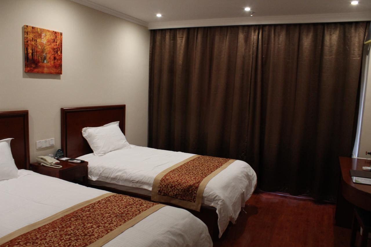 Greentree Inn Shanghai Huangxing Park Subway Station Express Hotel Екстериор снимка