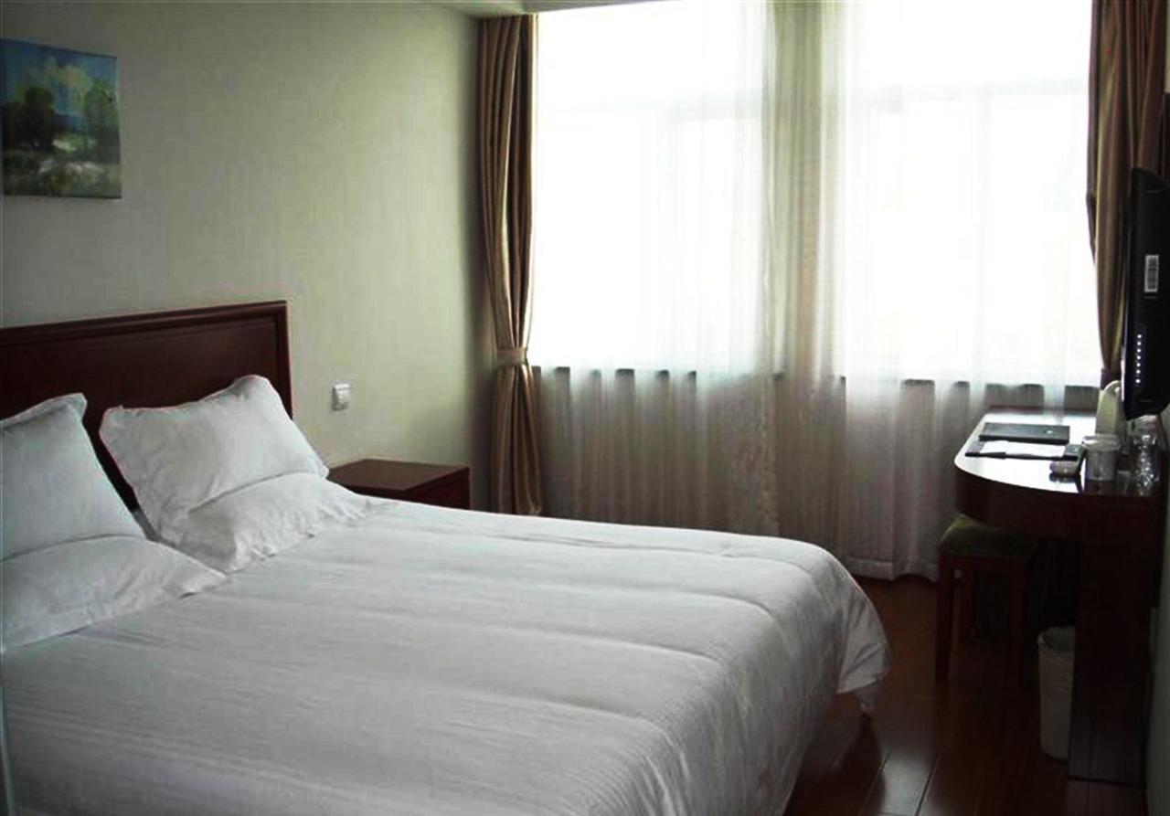 Greentree Inn Shanghai Huangxing Park Subway Station Express Hotel Екстериор снимка