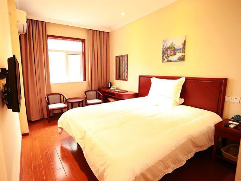 Greentree Inn Shanghai Huangxing Park Subway Station Express Hotel Екстериор снимка